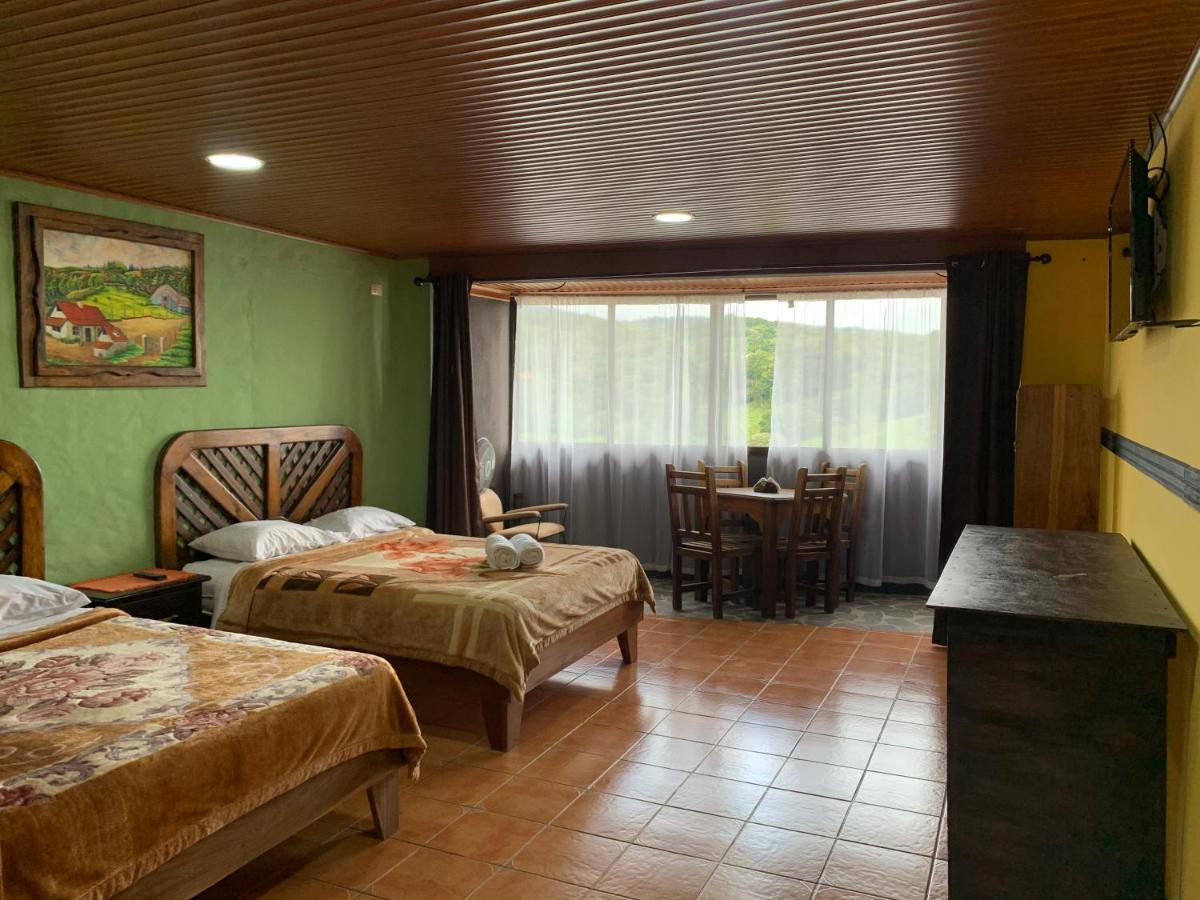 Cabinas Vista Al Golffo Монте-Верде Экстерьер фото